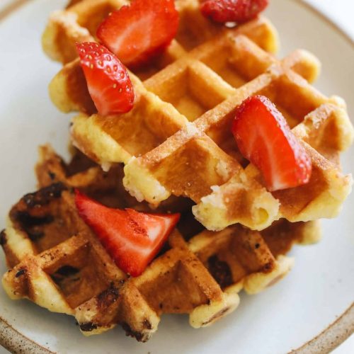 Vegan Gingerbread Waffles – Bella's Kitchen